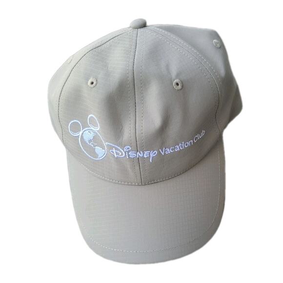 Disney Vacation Club Dvc Member Resort Beige exclusive Strapback Hat - Picture 1 of 7